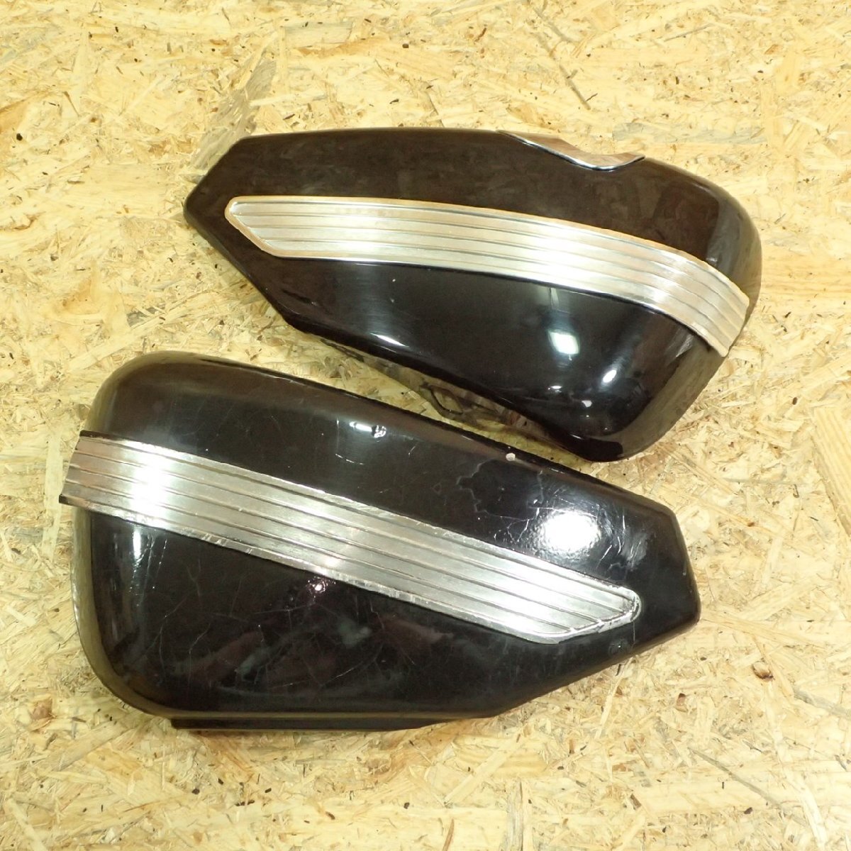 [ postage M size ] Harley 5HD1CT3127K409*** XL1200C-I side cover oil tank cover painting repair base inspection.( left right 20244 28 CL3