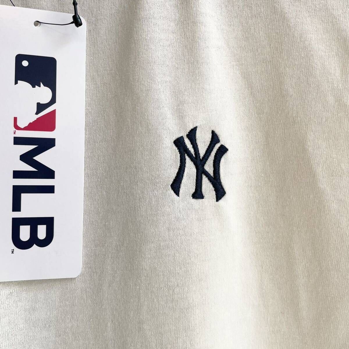 希少【L】MLB公式 ニューヨーク・ヤンキース ビッグロゴ刺繍 半袖 Tシャツ●グッズ レディース ユニセックス ドジャース 大谷翔平/ホワイト_画像5