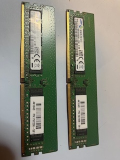 SAMSUNG DDR4 PC4-2133P-EE0-10 ECC 8GB ×2計16GB Memory メモリー の画像1
