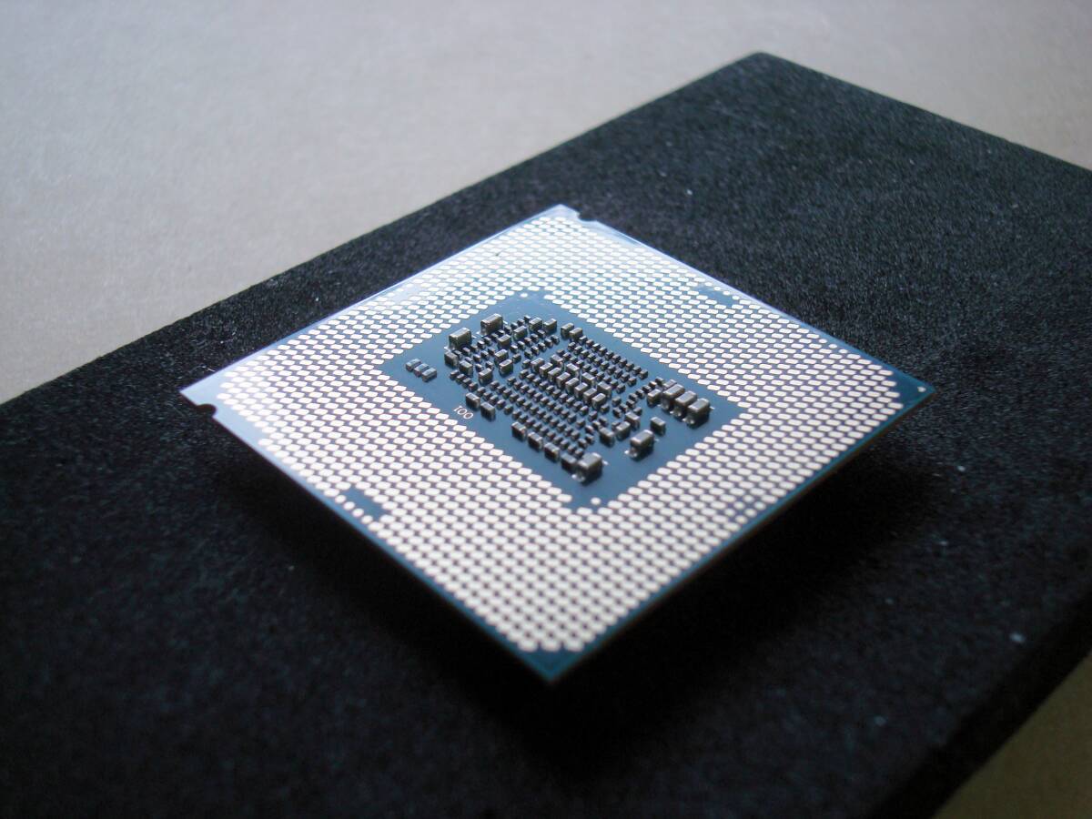 Intel Core i3-8100 SR3N5 3.60GHz LGA1151 CPUの画像3