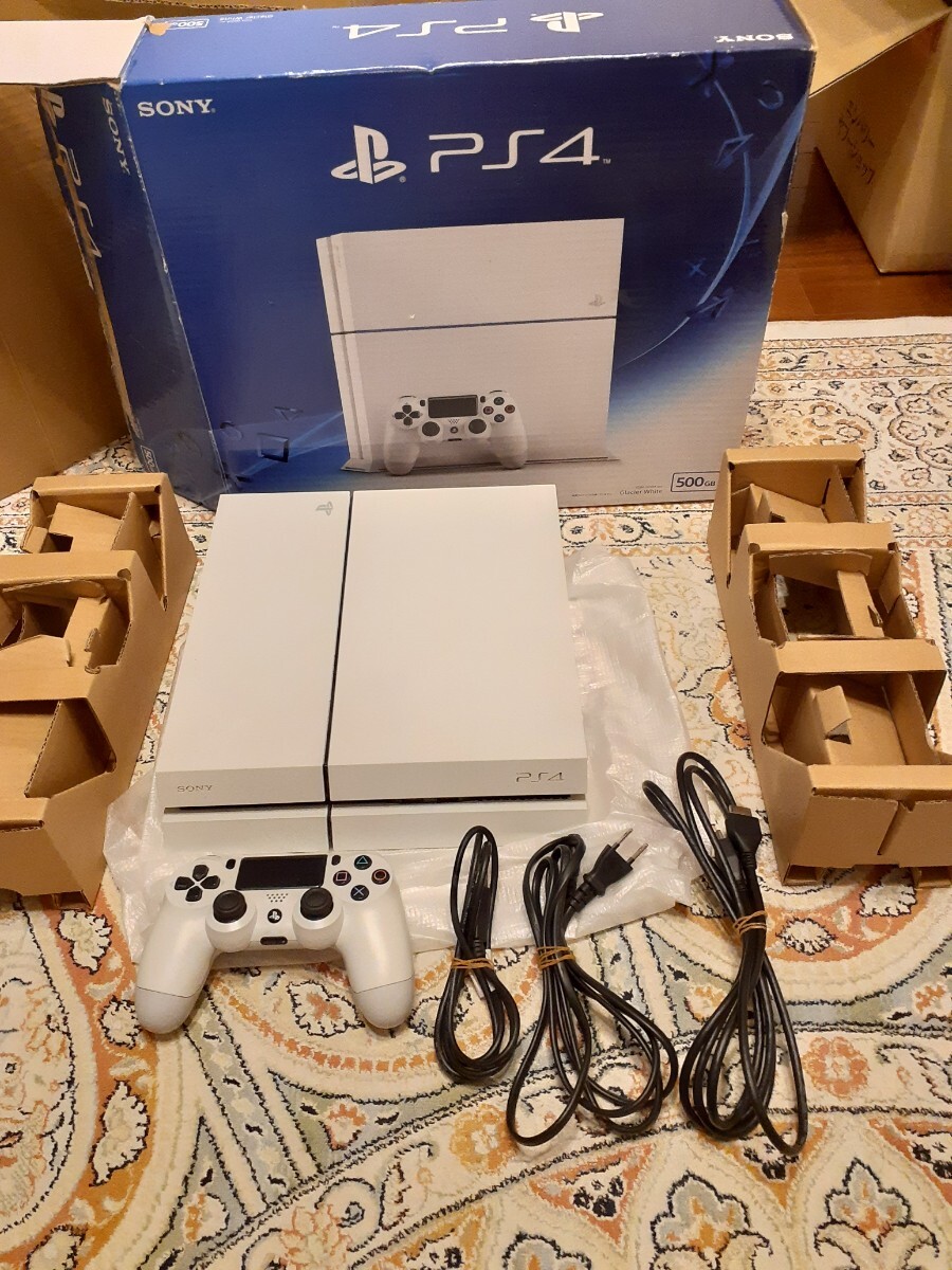 すぐに遊べる 箱付き  ps4 CUH-1200A 本体一式  送料無料  動作品  グレイシャーホワイト   SONY PlayStationの画像1