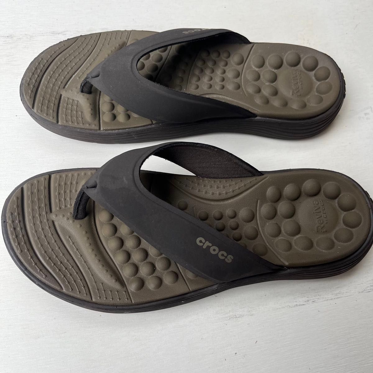 crocs クロックス ビーチサンダル　リバイバフリップ 25cm M7 W9 Reviva Flip M Espreso