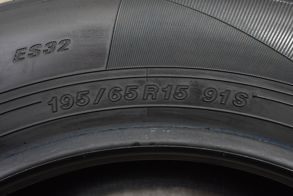 【2023年製 未使用品】ヨコハマ ブルーアース ES ES32 195/65R15 4本 プリウス ノア ヴォクシー ステップワゴン リーフ セレナ アクセラの画像5