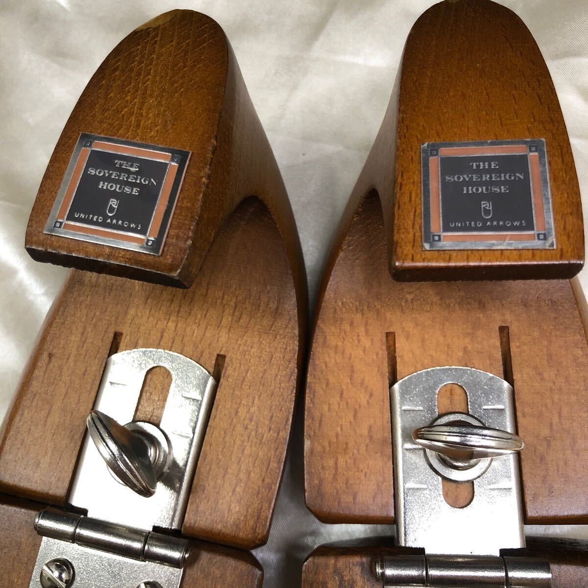 シューツリー 3組セット ザソブリンハウス コルドヌリ・アングレーズ コルテ 3ブランド シューキーパー 木製 紳士靴用 メンズシューズ用の画像3