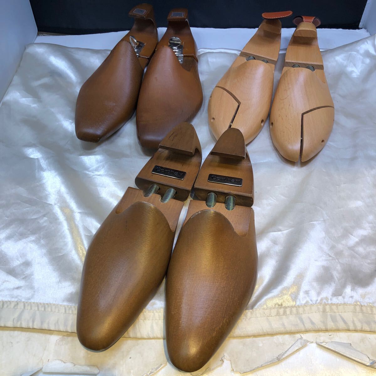 シューツリー 3組セット ザソブリンハウス コルドヌリ・アングレーズ コルテ 3ブランド シューキーパー 木製 紳士靴用 メンズシューズ用の画像1