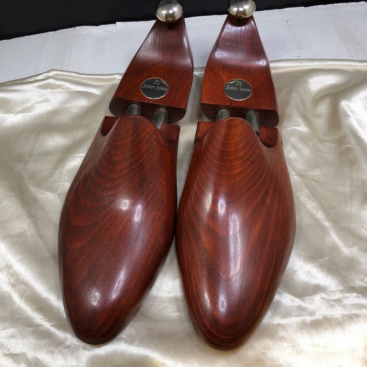 シューツリー 3組セット JOHN LOBB ジョンロブ シューキーパー 木製 紳士靴用 メンズシューズ用 サイズ8E 1組左右違いの画像5