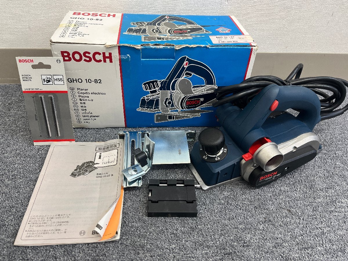 ・美品☆BOSCH ボッシュ 電気かんな GHO 10-82 電動工具 カンナの画像1