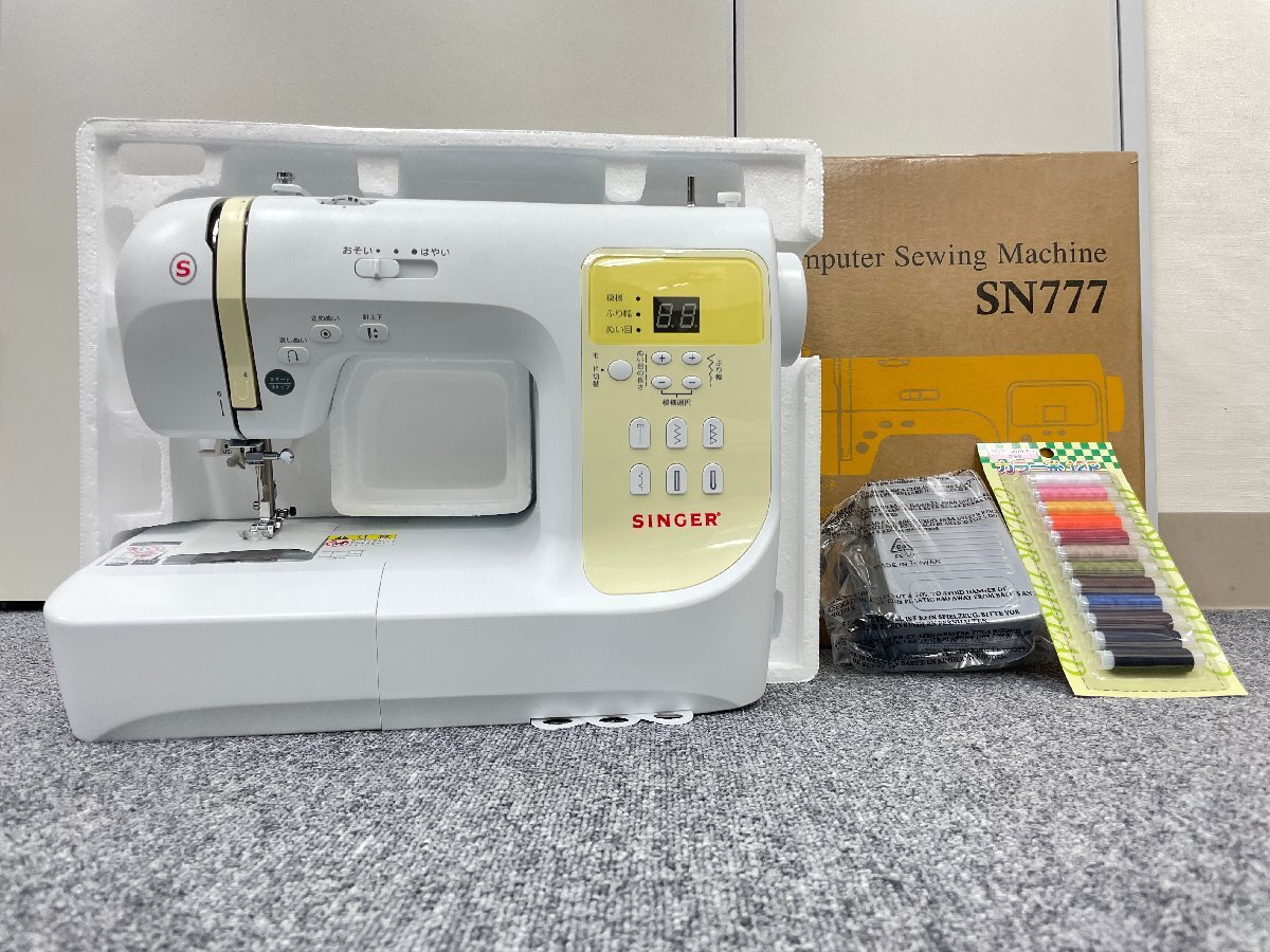 ・【新品】SINGER/シンガー コンピュータミシン SN777-ｎ ポシュレスペシャルセット ワイドテーブル・フットコントローラー・糸 付き_画像1