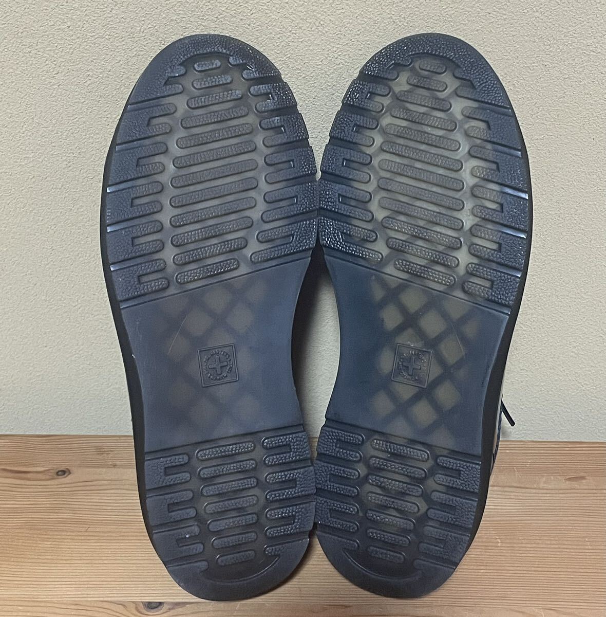 Dr Martens ドクターマーチン SPIN / BLACK NOIR / PATENT Dr Martens ドクターマーチン SPIN / BLACK NOIR / PATENT
