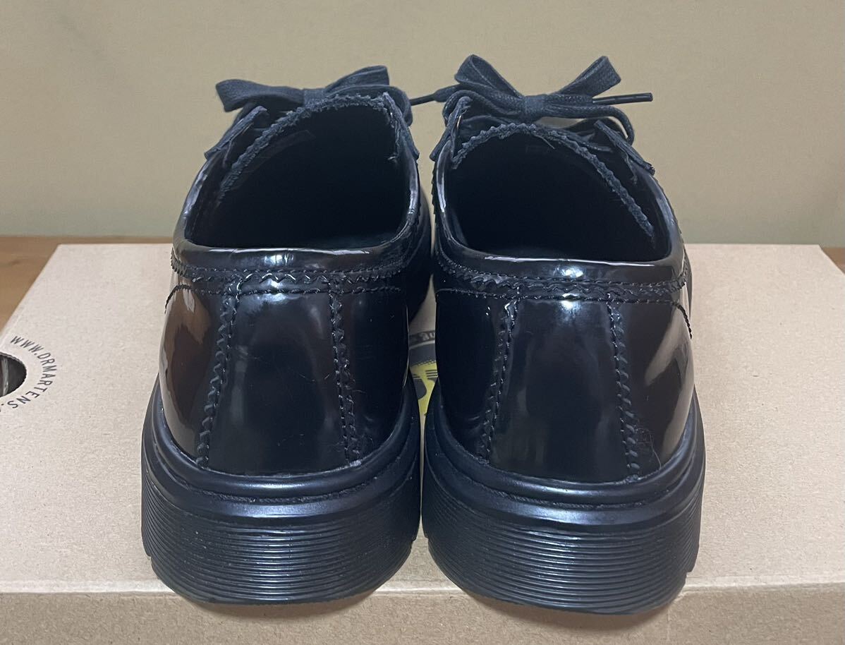 Dr Martens ドクターマーチン SPIN / BLACK NOIR / PATENT Dr Martens ドクターマーチン SPIN / BLACK NOIR / PATENT