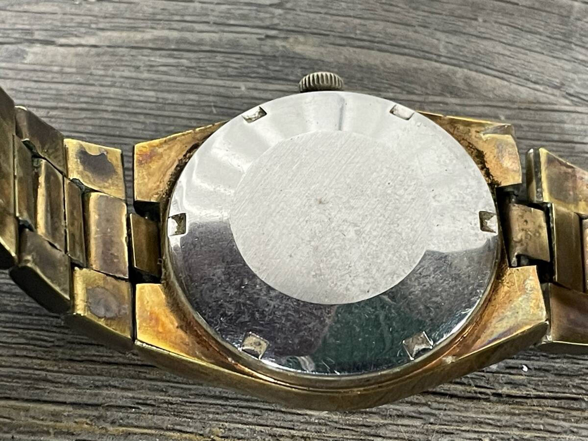 9225 OMEGA オメガ Geneve ジュネーブ デイト ゴールド文字盤 自動巻き メンズ 腕時計稼働 ジャンクの画像9