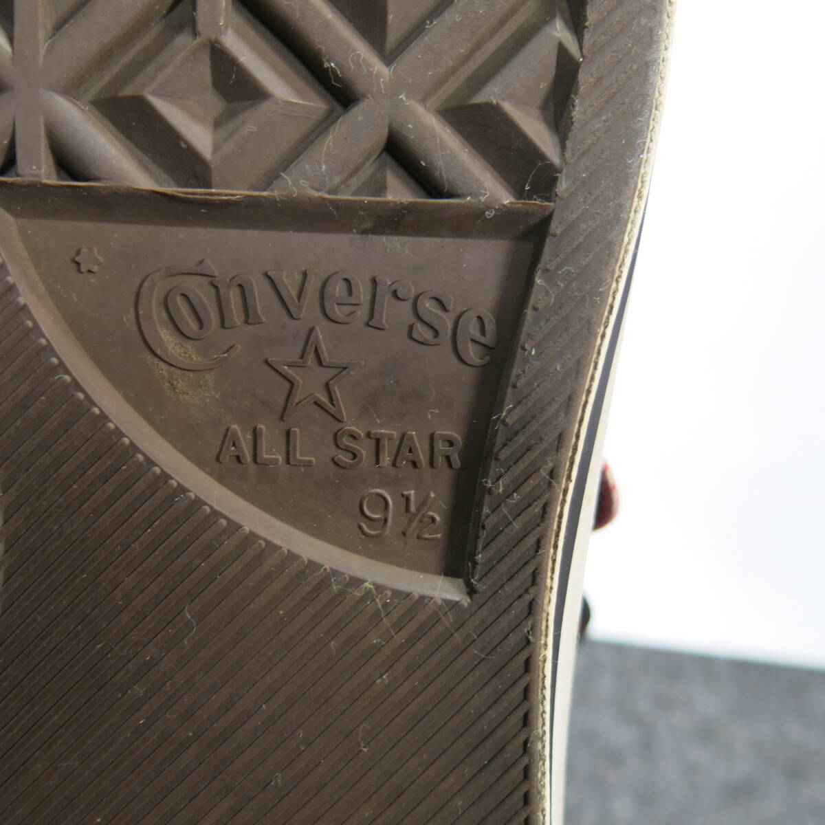 昭和レトロ　CONVERSE ALL STAR　ビンテージ　赤　エナメル質　サイズ 9 1/2　日本製　紐なし　70年代?　80年代?　古道具やi (アイ)