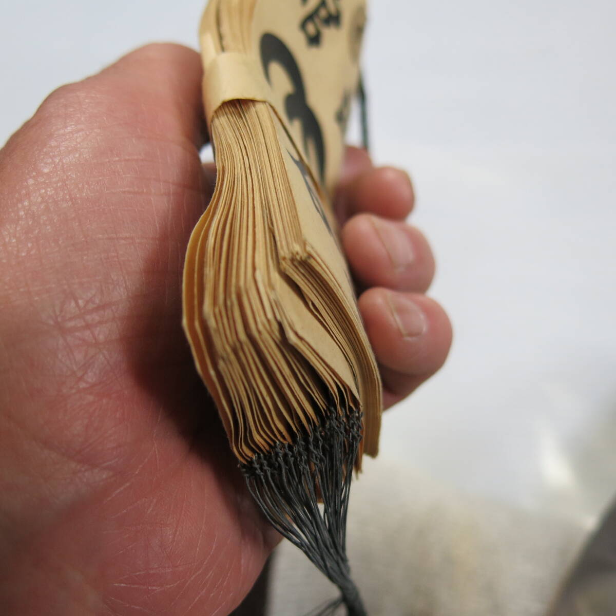 昭和レトロ 紙物 昔の荷札 函館 酒谷 出 未使用 逆文字 戦前 貴重品 重さ48g 古道具やi (アイ)の画像5