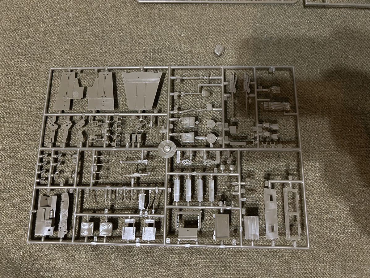 【1/35】イタレリ 米軍 M3A1 スカウトカー 未使用品 プラモデル_画像6