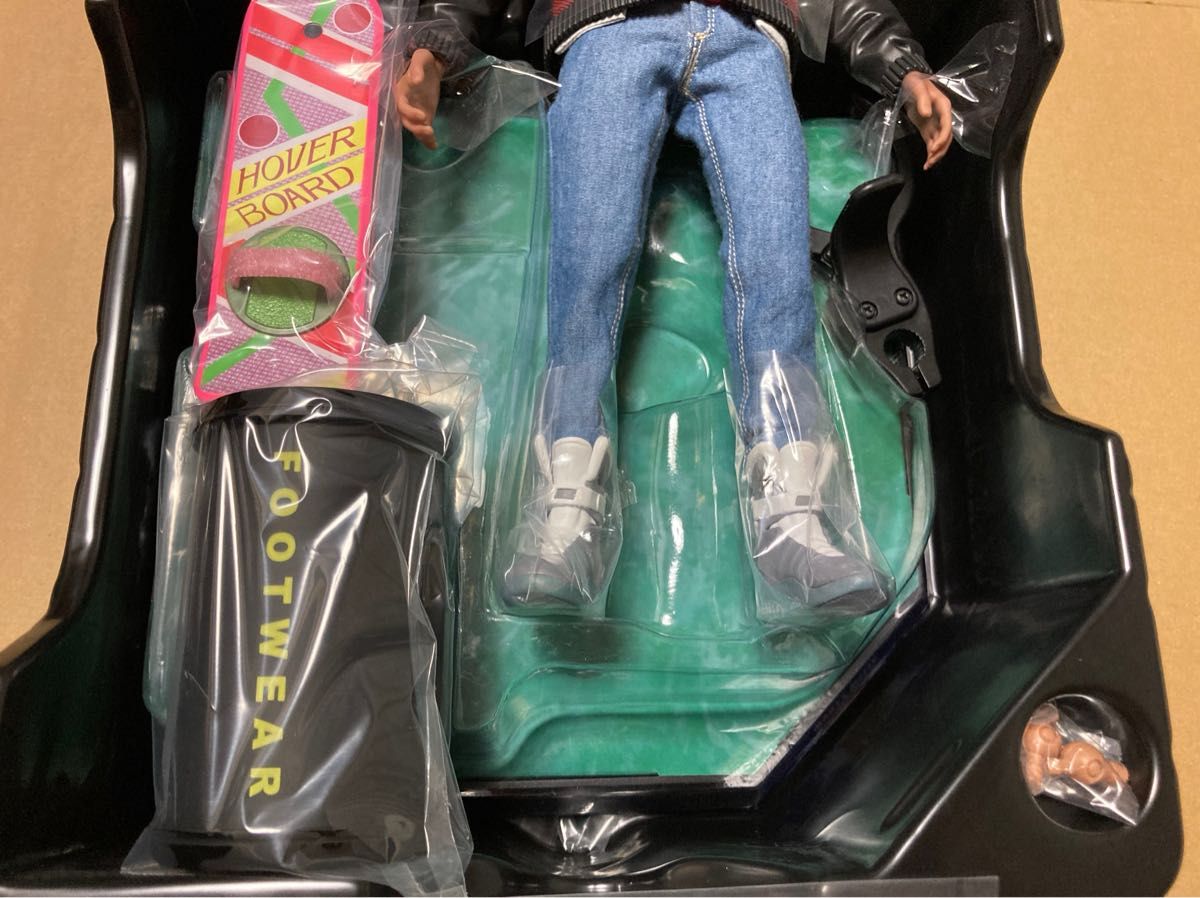 ホットトイズ 1/6 MMS379 バック・トゥ・ザ・フューチャー PART2 ホットトイズ 1/6 MMS379 バック・トゥ・ザ・フューチャー PART2
