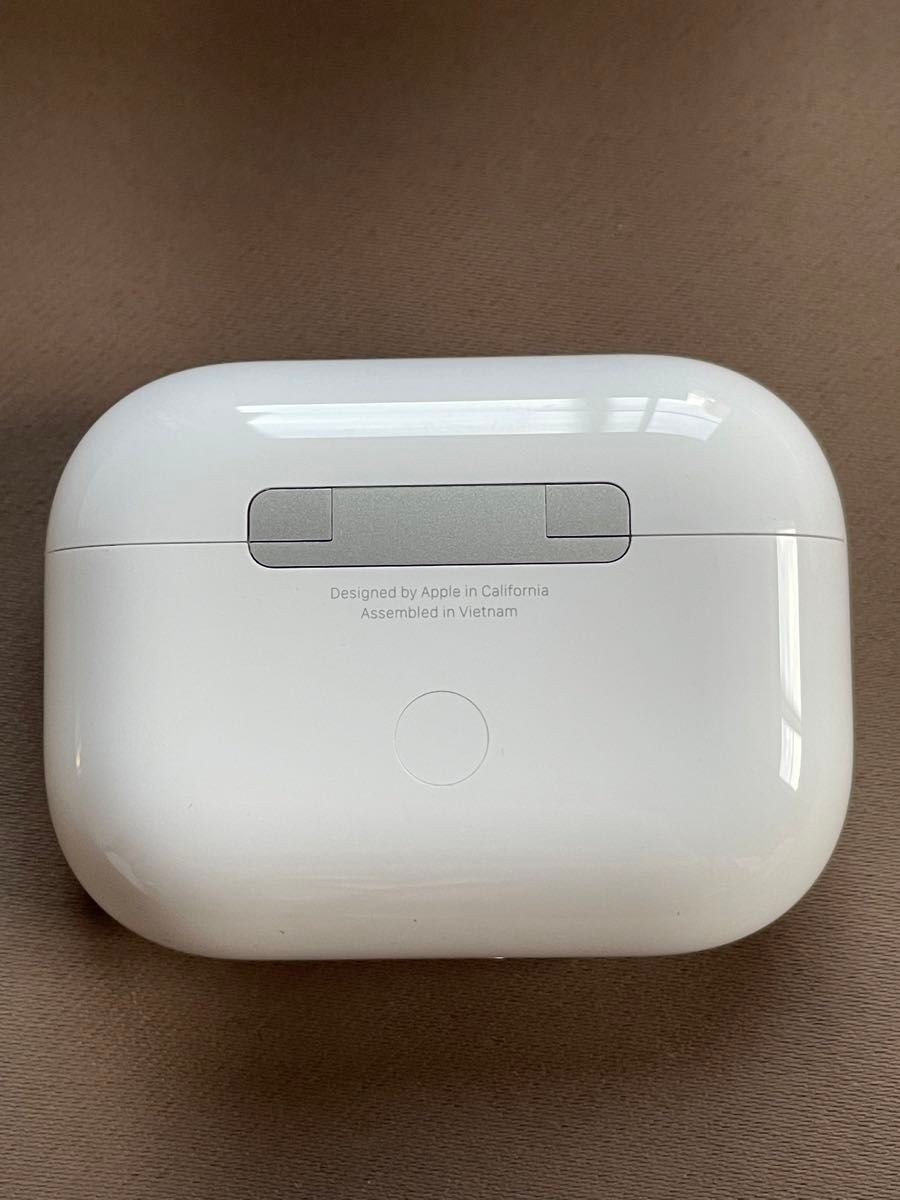 AirPods Pro 第2世代 MagSafe充電ケース(USB-C)付き MTJV3J/A