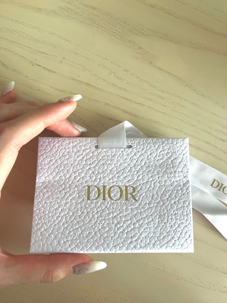 DIORノベルティブレスレット