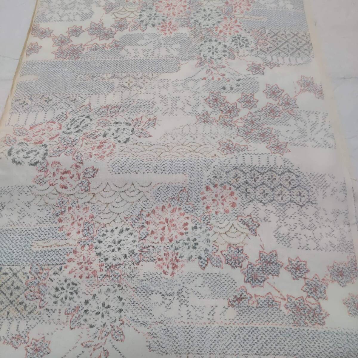 .. silk .. pongee garden flower weave .. put on shaku cloth (909)