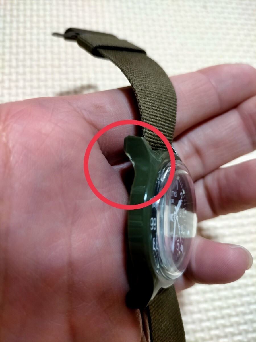 電池交換済み TIMEX タイメックスキャンパー TW2P88400 カーキ 腕時計 の画像4