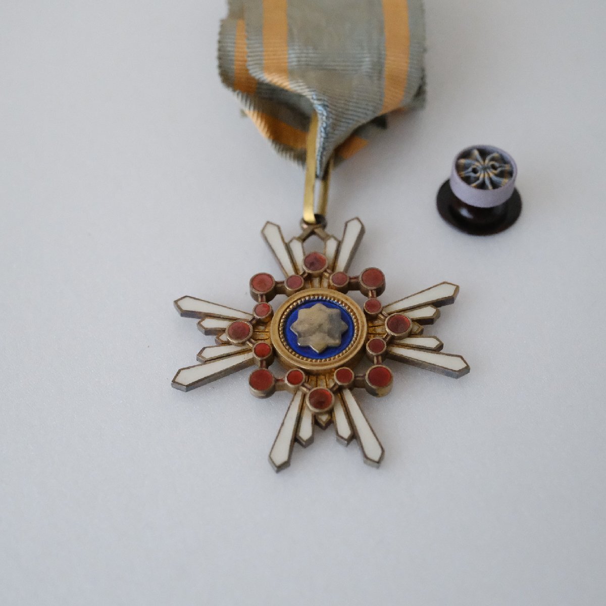 勲三等瑞宝章 旧日本軍 大日本帝国 勲章 徽章の画像3