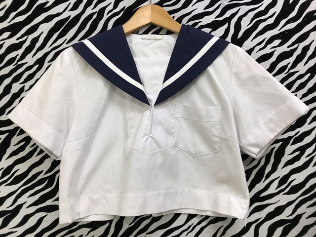 to_9260y ★定形外 配送★ 九州方面 中学 高校 夏服 半袖 指定セーラー服 サイズ L程度 女子制服の画像1