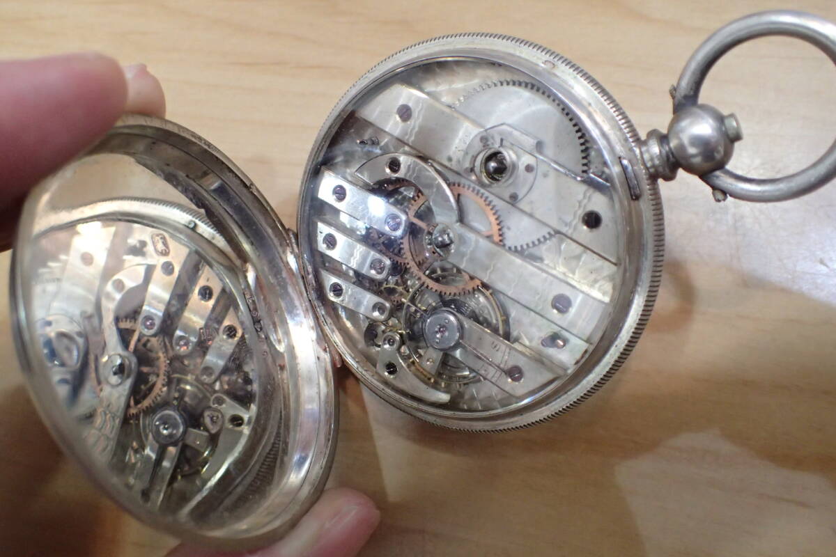 時計店在庫/長期保管 ◆イギリス製？ コロン商会 薄型ケース 銀製/カギ巻き式◆ 高級ムーブメント 手巻きアンティーク懐中時計の画像2