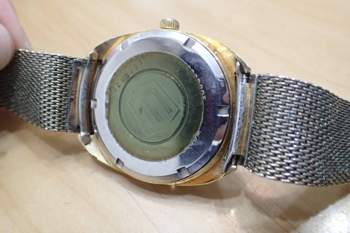 時計店在庫 WALTHAM/ウォルサム ◆ アメリカーナ クッションケース  ねじ込み裏蓋 自動巻きメンズ腕時計の画像4