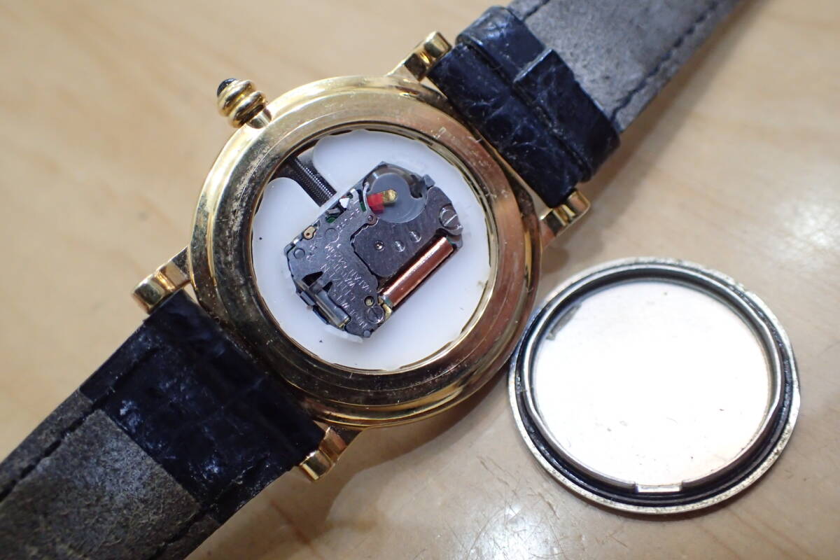 正規 希少 ◆ イヴ・サンローラン/YVES SAINT LAURENT ◆ ロゴ文字盤 レディース腕時計_画像2