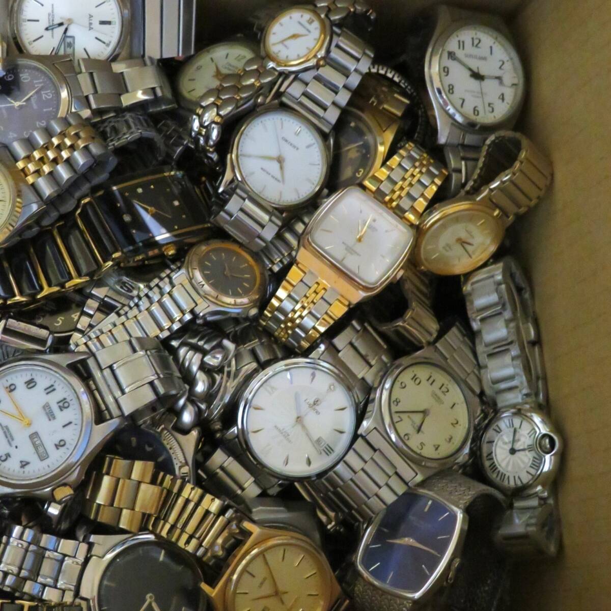 腕時計大量セット 100個以上 SEIKO CITIZEN TECHNOS ORIENT GUESS 等/メンズ/レディース/ブランド/QUARTZ/機械式/大量/点/kgの画像3