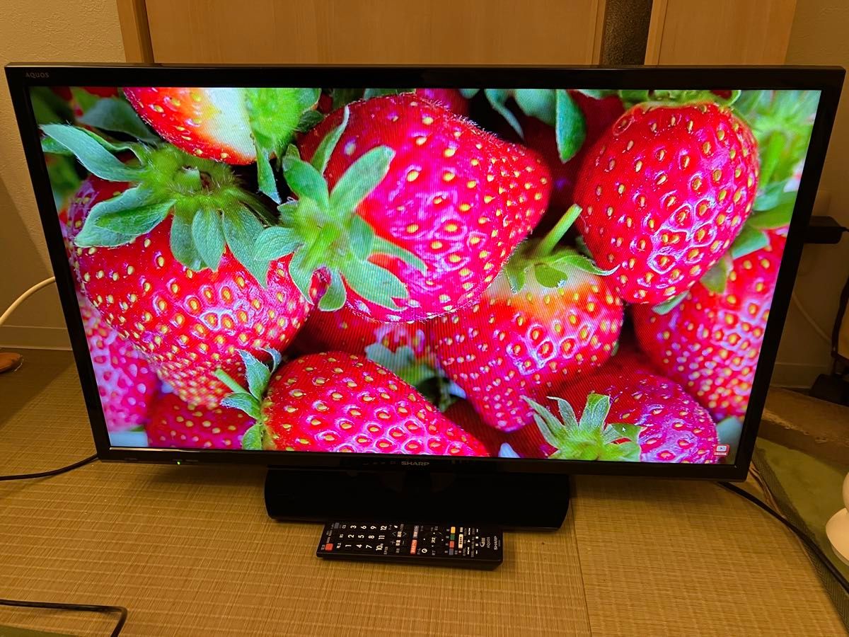 SHARP　シャープ　32型　テレビ LC-32H40 2016年製　映り綺麗！