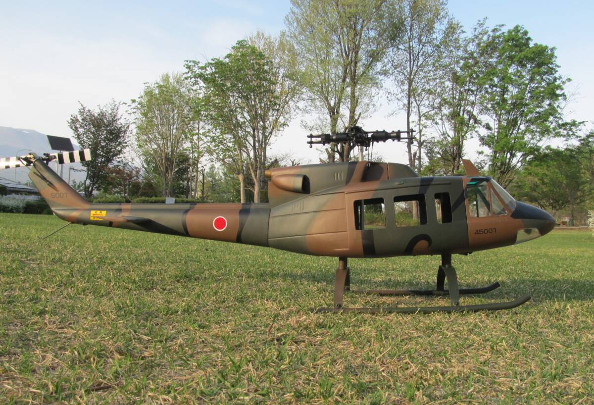 ☆UH-2 陸上自衛隊ヘリコプターボディー SUBARU 富士重工 BELL ☆UH-2 陸上自衛隊ヘリコプターボディー SUBARU 富士重工 BELL