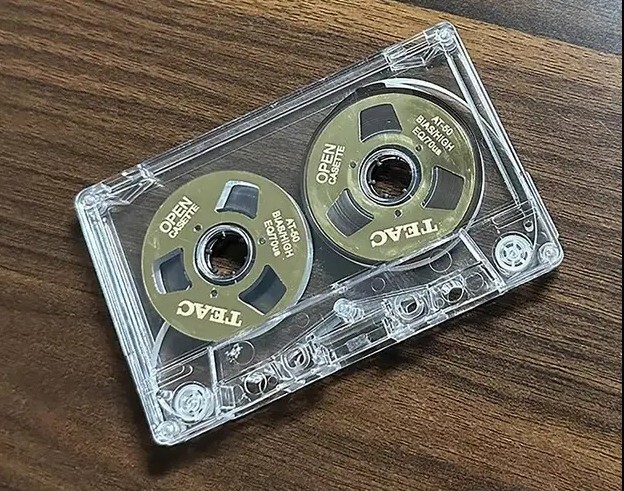 【未使用】カセットテープ５５分(ケース付) オープンリールタイプ ずとまよ ノーマルポジション ティアック タイプ ゴールドの画像1