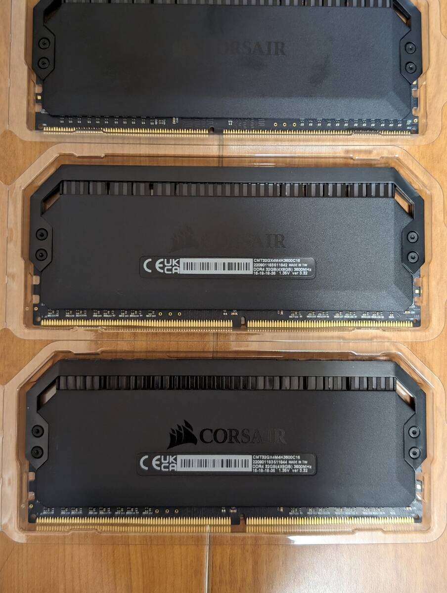 【中古・送料込】CORSAIR DOMINATOR PLATINUM RGB DDR4 8GBx4 3600MHz C16, CMT32GX4M4K3600C16の画像6