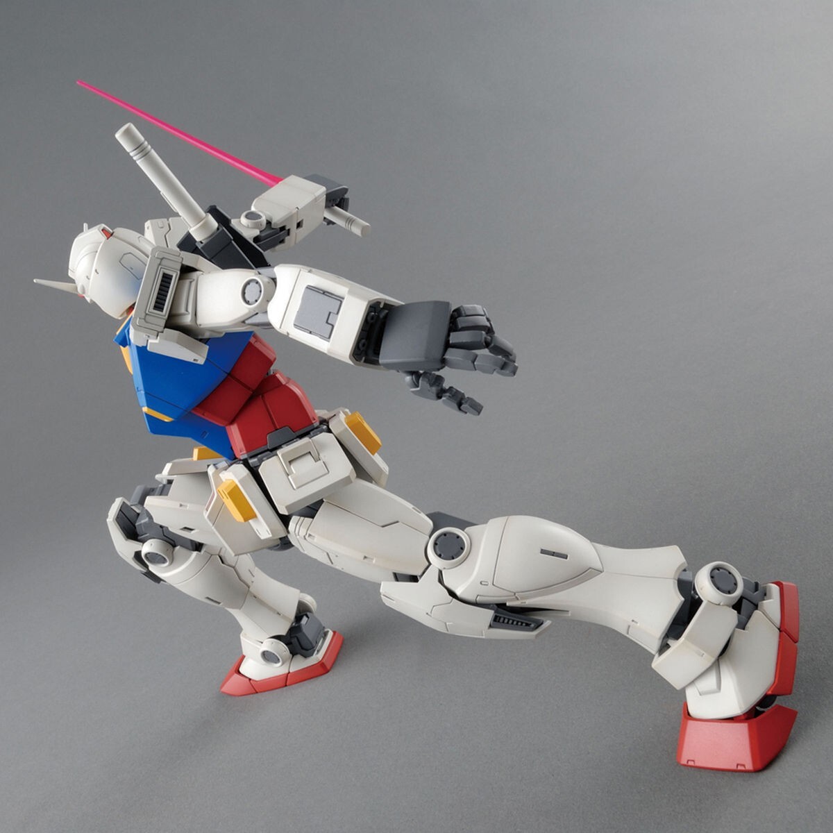 未組立 MG 1/100 RX-78-02 ガンダム(GUNDAM THE ORIGIN版) バンダイ BANDAI プラモデル オリジン_画像5