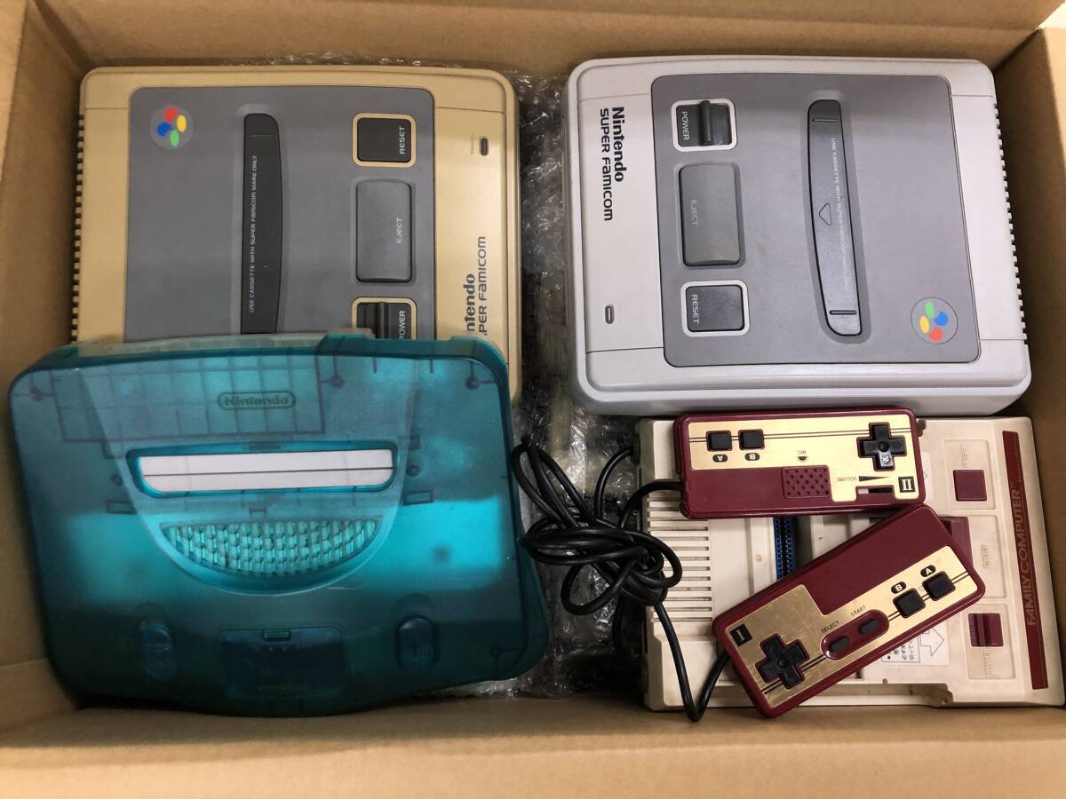 ドリームキャスト/セガサターン/ゲームキューブ/SFC/N64/FC 本体 計13台 まとめ 大量 GC/DC 動作未確認 ジャンク ファミコン【z1-565/0/0】の画像1