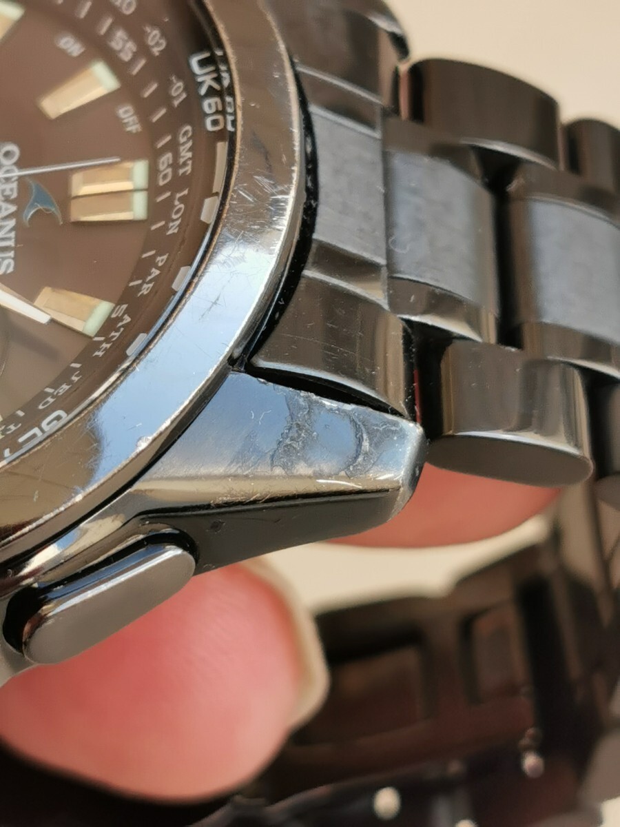 カシオの電波ソーラー腕時計　黒塗り　ベルト社外品