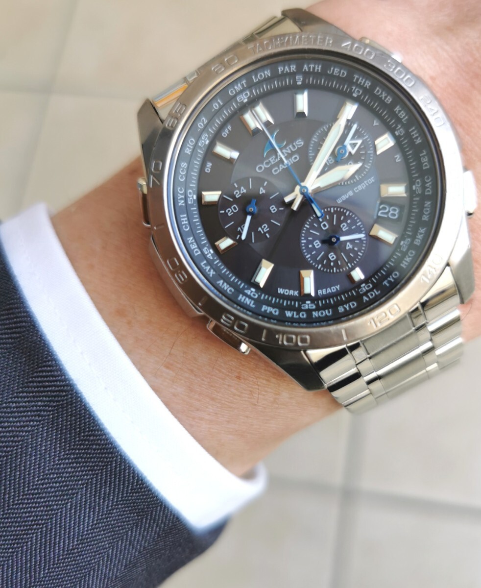 カシオの電波ソーラー腕時計　ベルト社外品_画像1