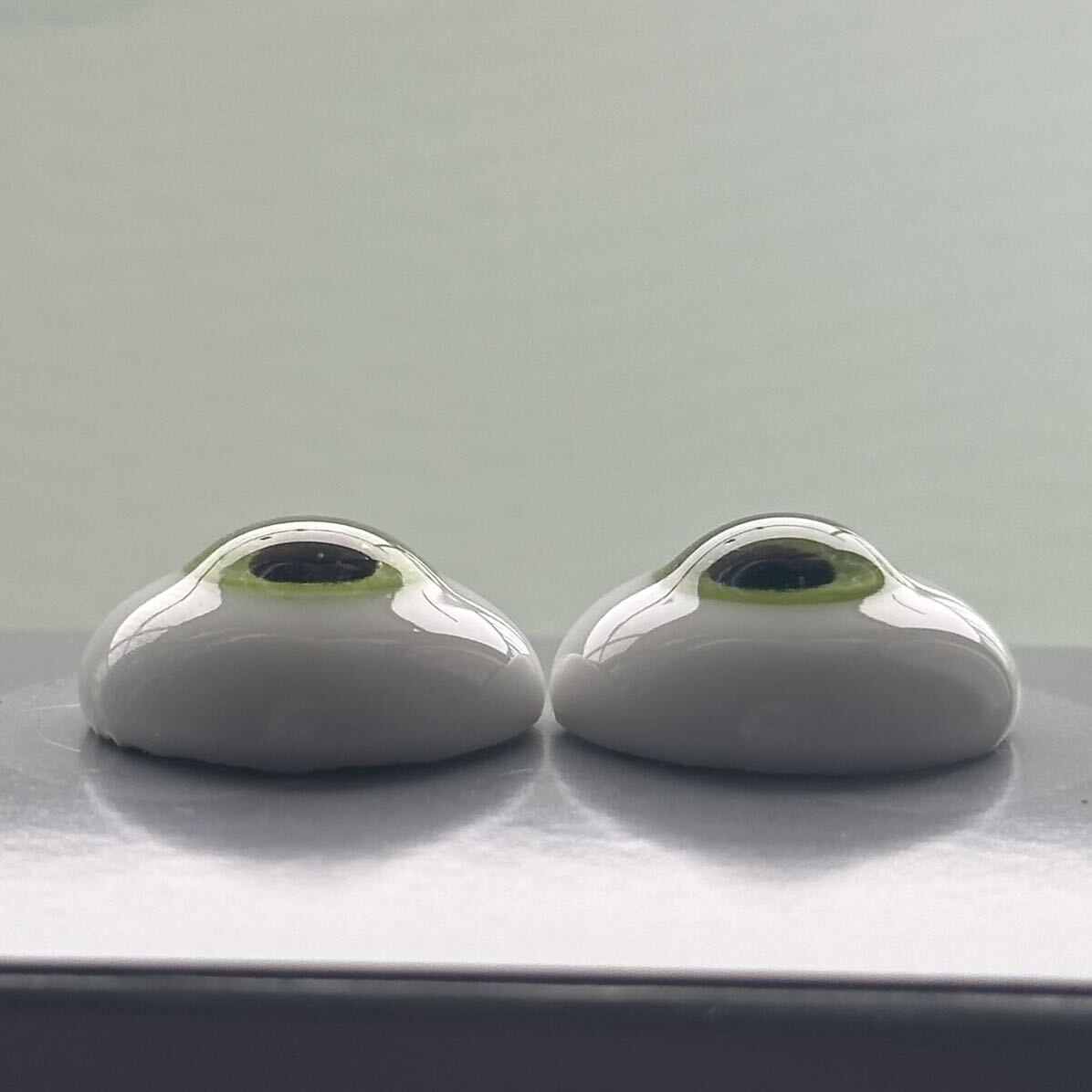 2 ボークス 造形村グラスアイ 18mm / 10mm NO.7 赤 ドールアイ 2 ボークス 造形村グラスアイ 18mm / 10mm NO.7 赤 ドールアイ