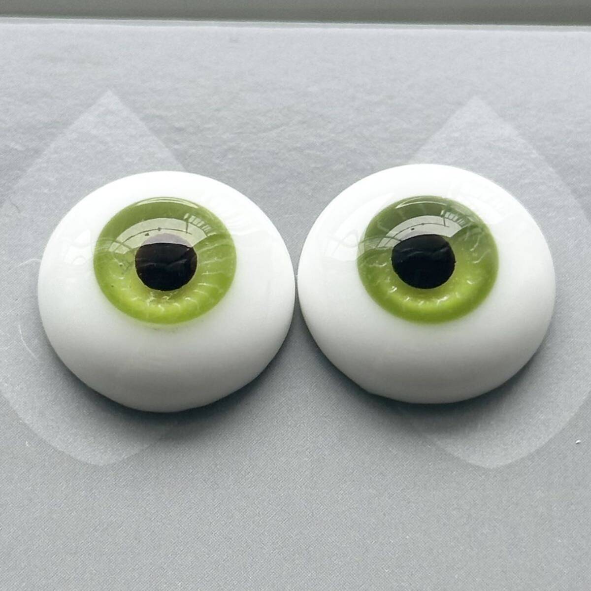2 ボークス 造形村グラスアイ 18mm / 10mm NO.7 赤 ドールアイ 2 ボークス 造形村グラスアイ 18mm / 10mm NO.7 赤 ドールアイ
