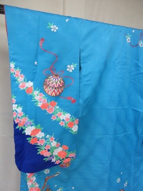 1 иен хорошая вещь .. женщина . ребенок кимоно .. "Семь, пять, три" японский костюм бледно-голубой . земля бумага Sakura дуть снег цветочный принт высококлассный . длина 132cm.58cm[ сон работа ]***