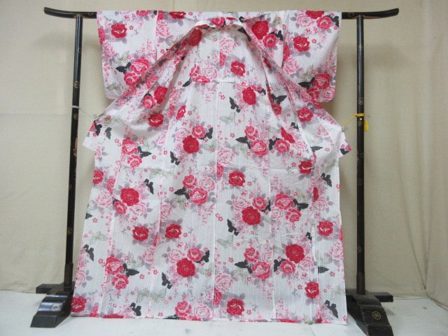 1円 良品 木綿 綿 浴衣 祭り 花火 和装 和服 白 蝶 牡丹 花柄 薔薇 お洒落 可愛い 身丈161cm 裄65cm【夢職】★★★