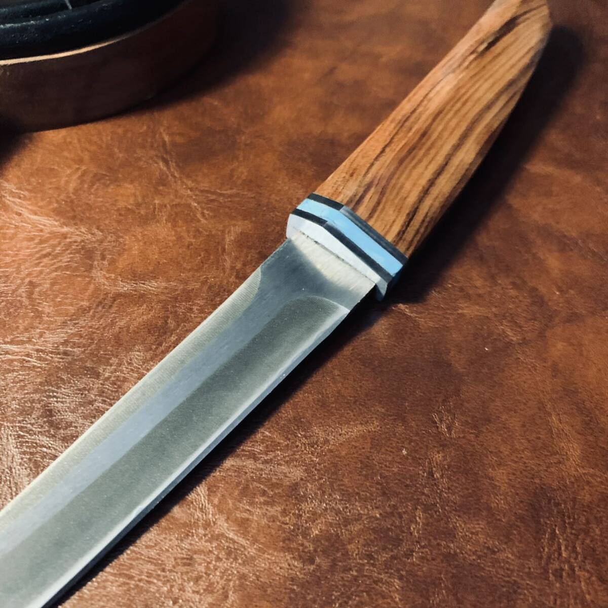 超高品質 木鞘ナイフ 鋼刃 和式小刀 伝統工芸 日本刀型 キャンプ アウトドア 釣り 野外登山 25cmの画像9