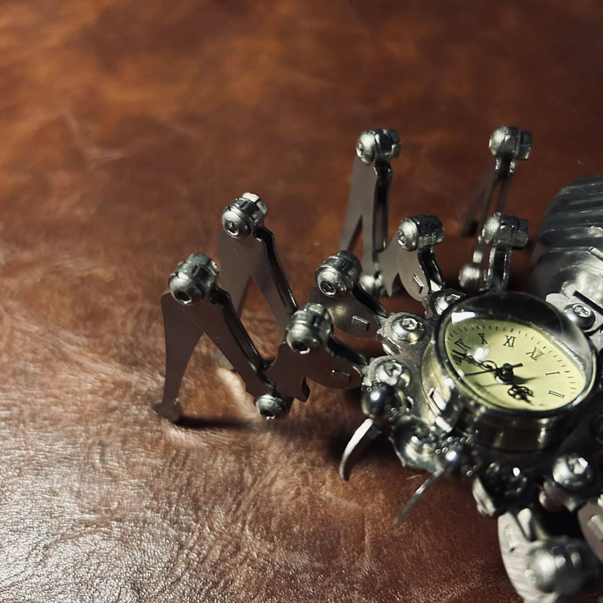 時間蜘蛛 全金属 高品質 時計 置時計 シルバー アクセサリー