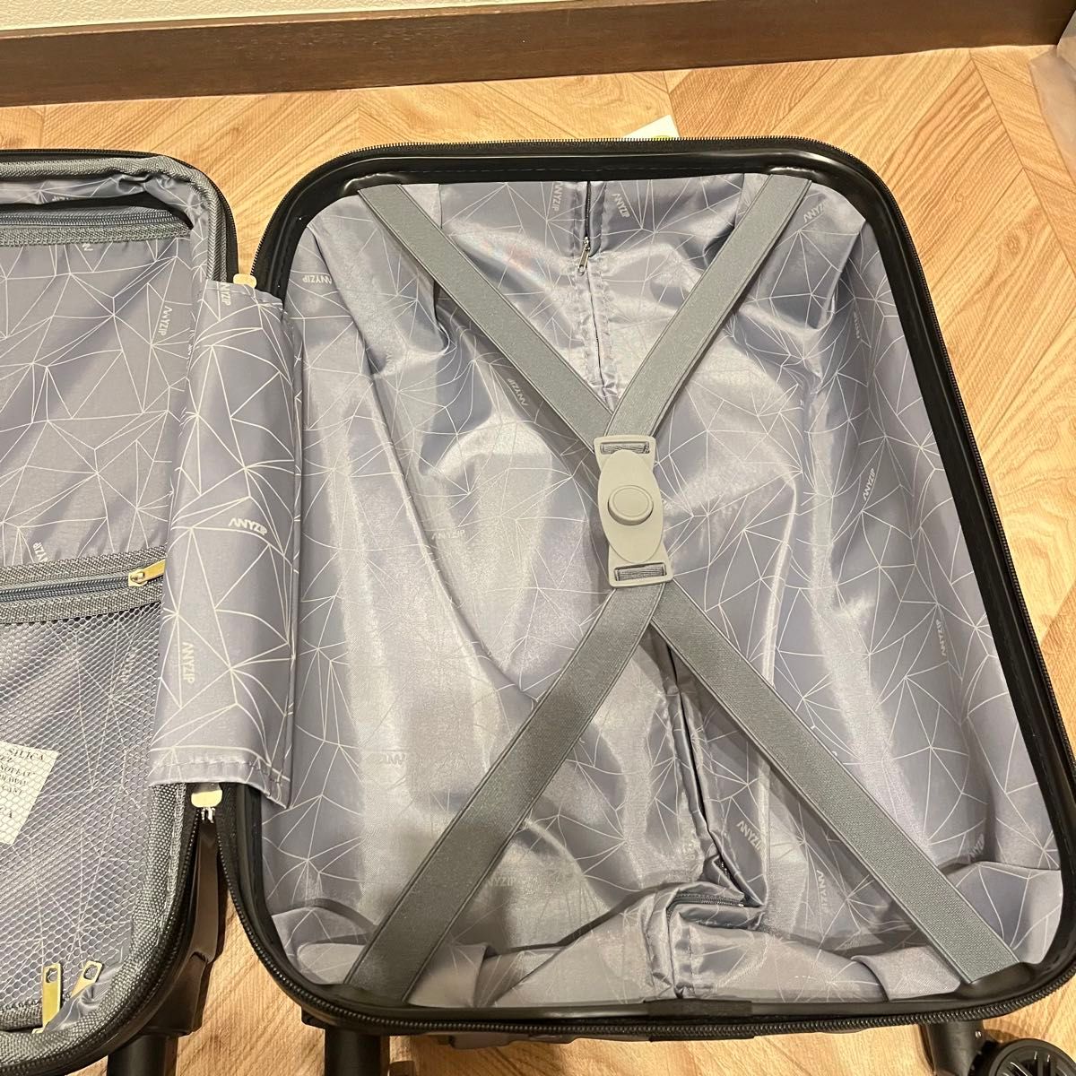 スーツケース 機内持ち込み キャリーケース S TSAロック 拡張 大容量 紺 中型 超軽量 キャリーバッグ 大型軽量