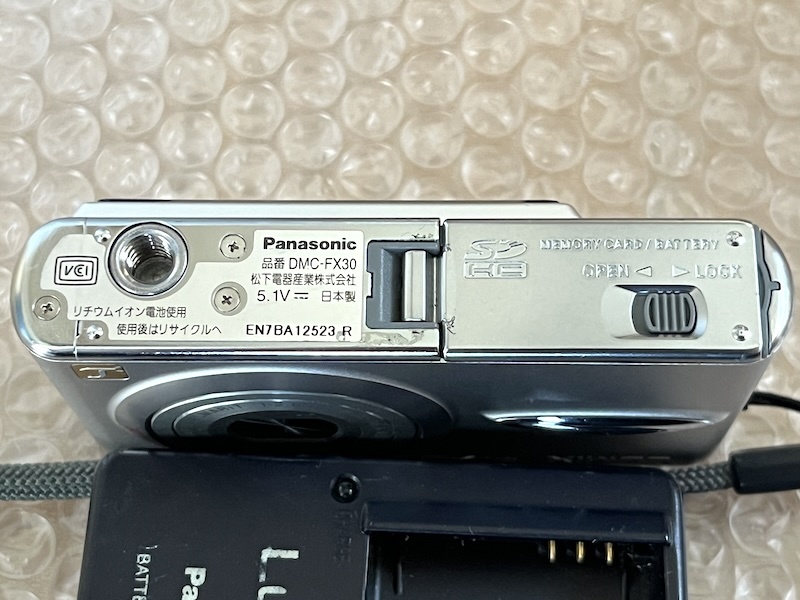 Panasonic パナソニック LUMIX DMC-FX30 シルバー 充電器付の画像8