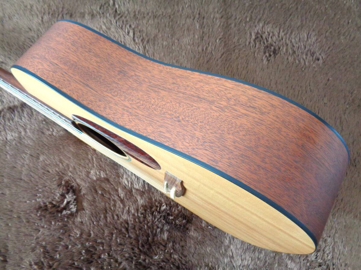 Martin DM　Made in USA　2002年製　程度良好　純正ハードケース付　アコースティックギター_画像9