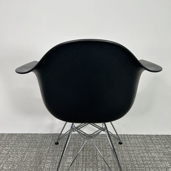 C vitra. ヴィトラ イームズ プラスティック アームシェルチェア ワイヤーベース 7万 / Herman Miller ハーマンミラーの画像5