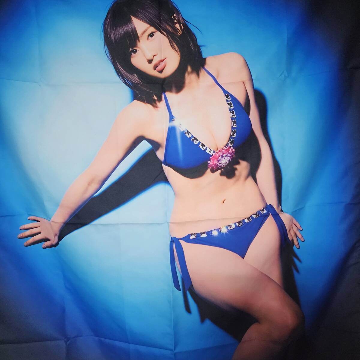 山本彩 さや姉のグラビア水着セクシー画像タペストリー タペストリー95x73cmの画像1