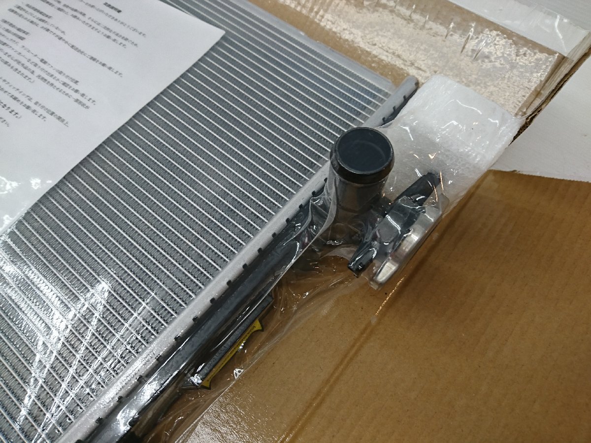 ★未使用品★SUZUKI スズキ AZワゴン MJ21S 対応 ラジエーター LIVOR RADIATOR HIGH QUALITY 1770058J0【他商品と同梱歓迎】_画像4