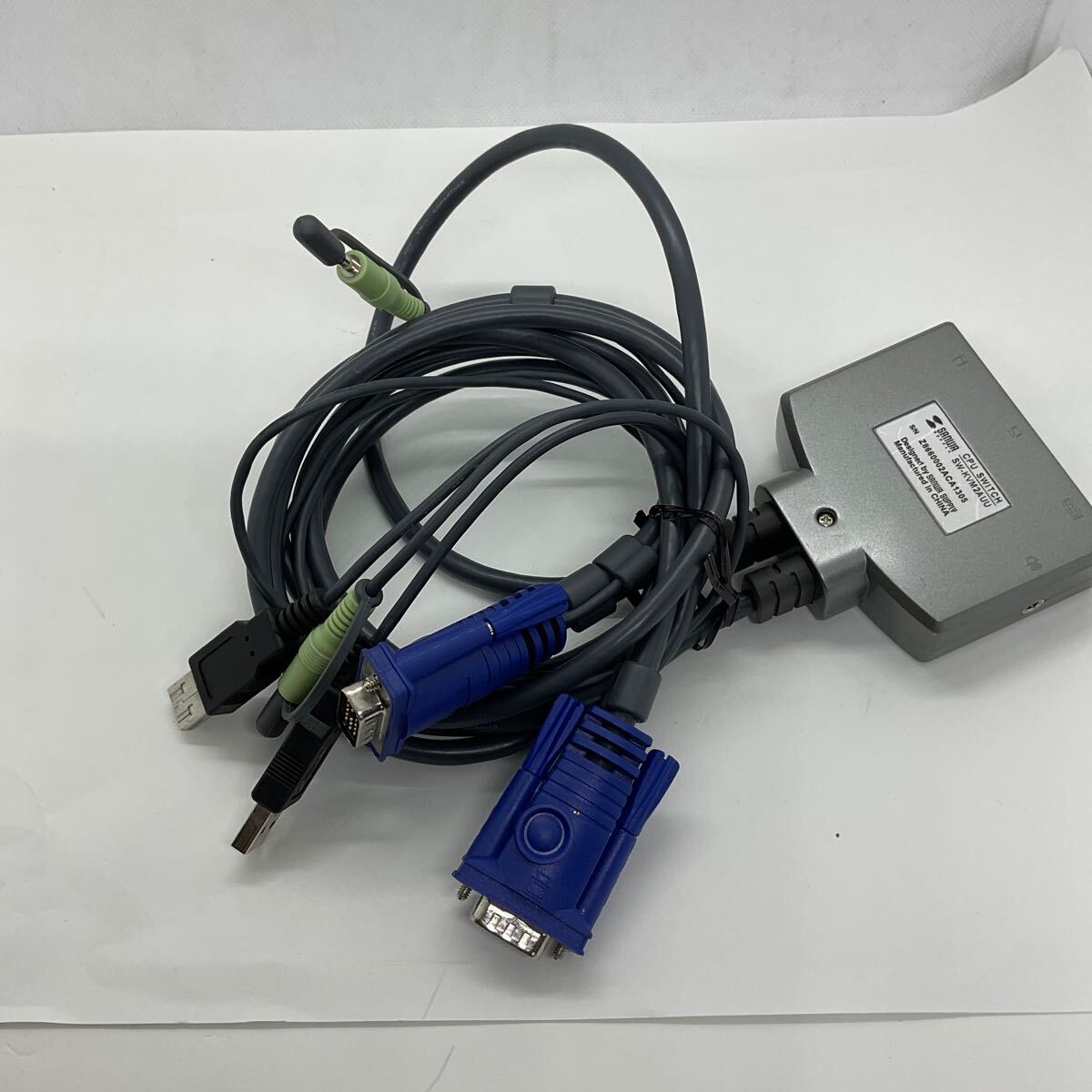 ◎(424-13) SATU428　サンワサプライ SW-KVM2AUU CPU自動切替器　パソコン2台用切替器 中古_画像3